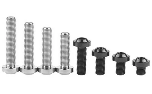 How many titanium alloy fasteners are there How many titanium alloy fasteners are there